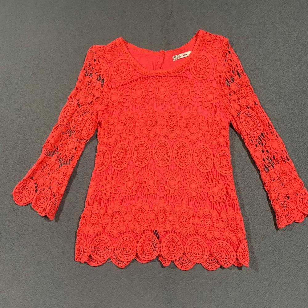 L'affaire Coral Red Floral Crochet Lace 3/4 Sleeve Top Small‎ Back Button Boho